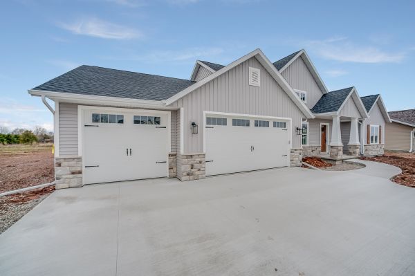 Cost of Concrete Driveway Pouring in De Pere
