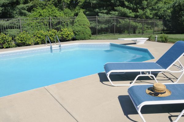 Cost of Concrete Deck Construction in De Pere