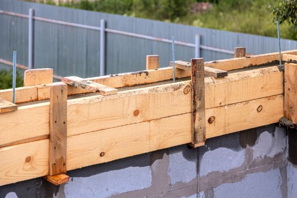Cost of Poured Wall Construction in De Pere
