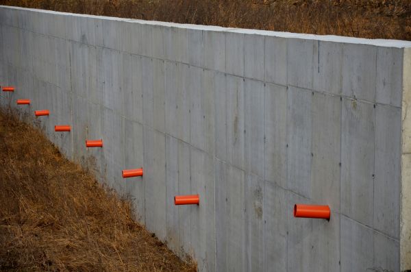 Cost of Concrete Wall Installation in De Pere