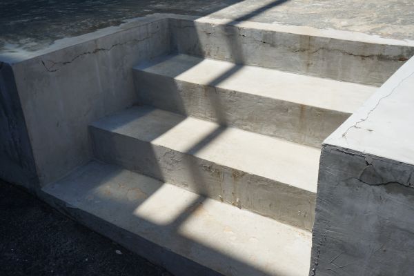 Cost of Cement Steps Replacement in De Pere