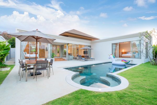 Cost of Pool Patio Installation in De Pere