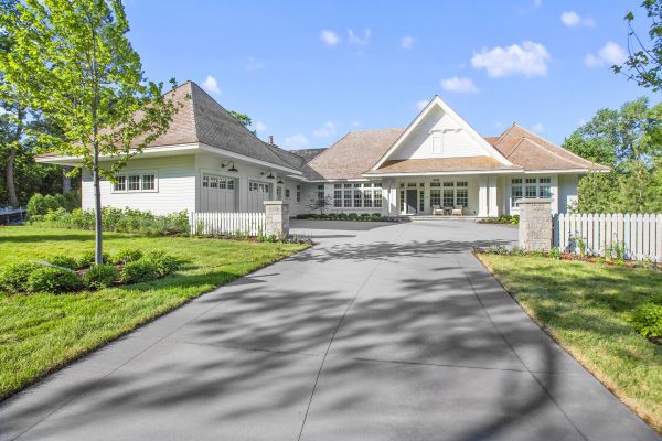 Cost of Driveway Concreting in De Pere