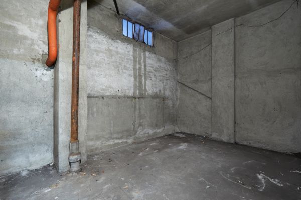 Cost of Basement Wall Construction in De Pere