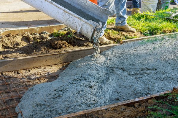 Cost of Driveway Concrete Pouring in De Pere