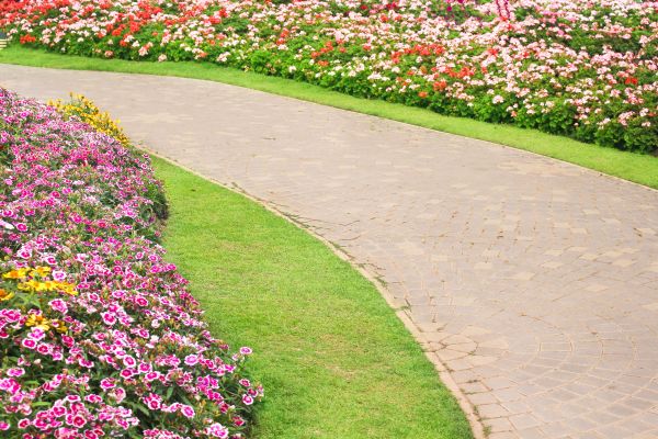 Cost of Concrete Walkway Service in De Pere